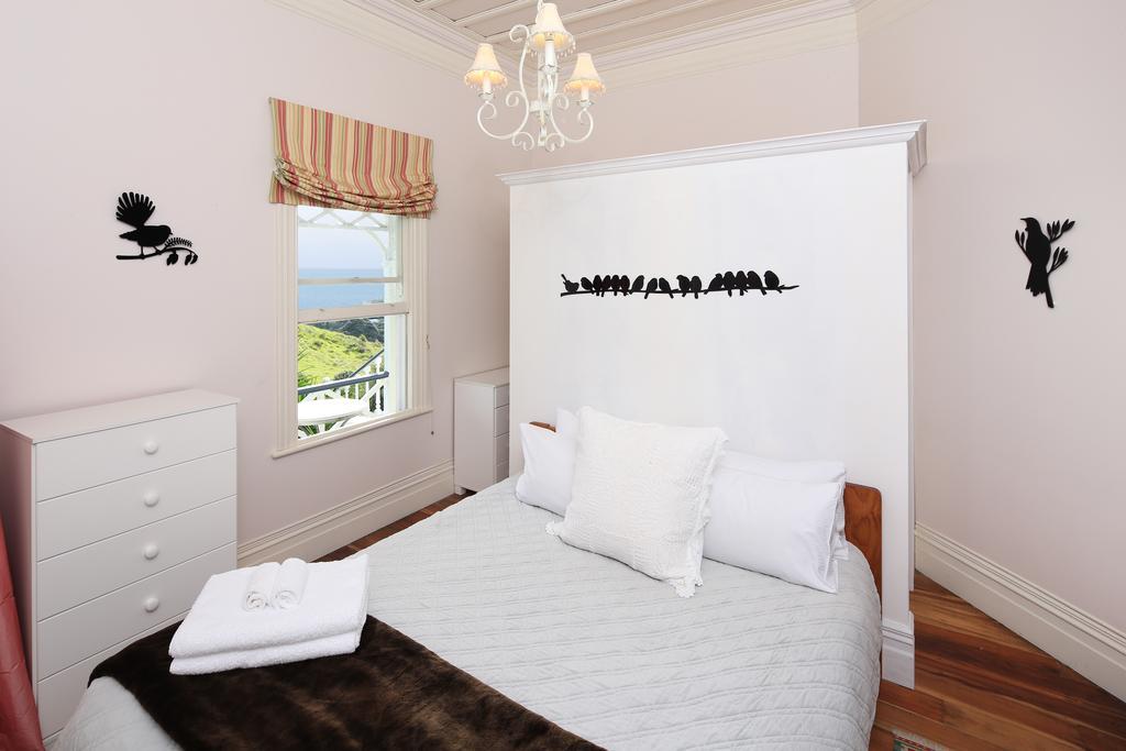 Crescent Villa - Stay Waiheke Ostend ภายนอก รูปภาพ