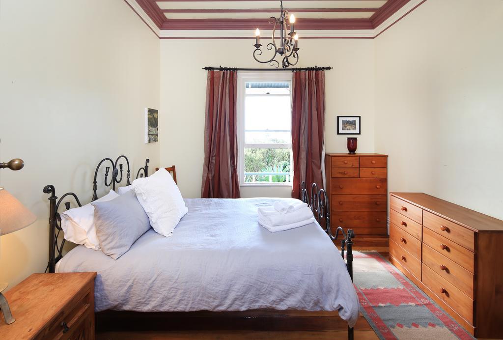Crescent Villa - Stay Waiheke Ostend ภายนอก รูปภาพ