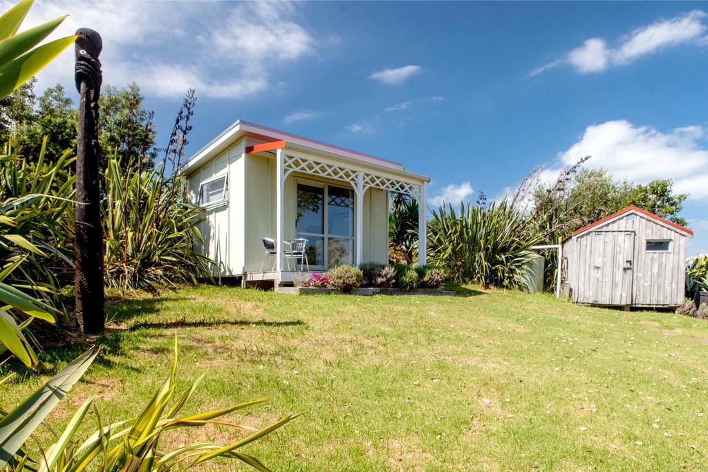 Crescent Villa - Stay Waiheke Ostend ภายนอก รูปภาพ